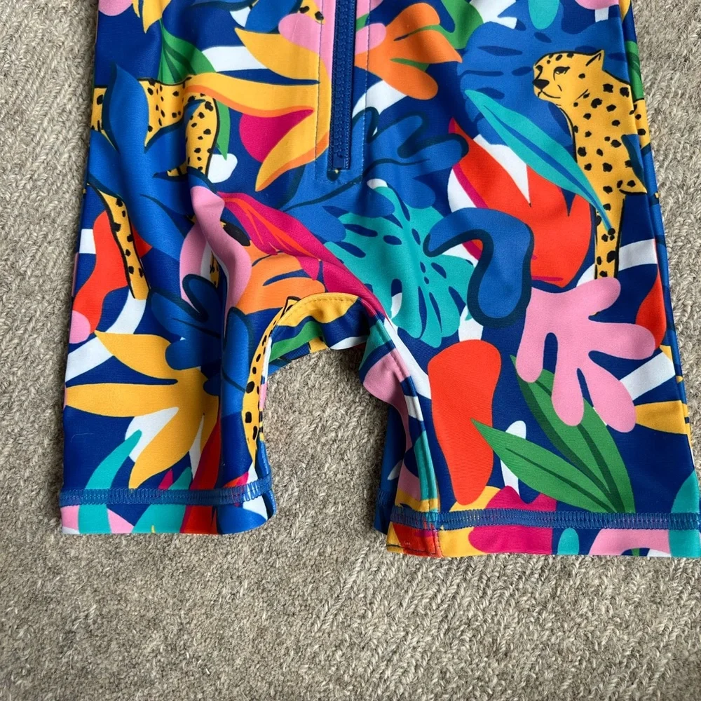 Mott50 x Maisonette Exclusive Rashguard - Picture 3 of 5